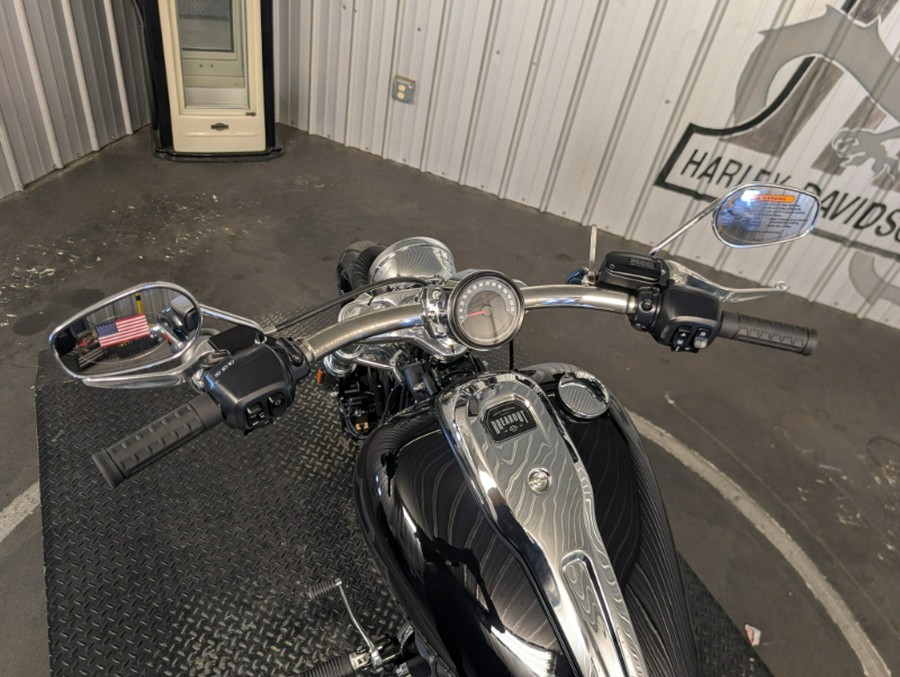 2026 Harley-Davidson BREAKOUT