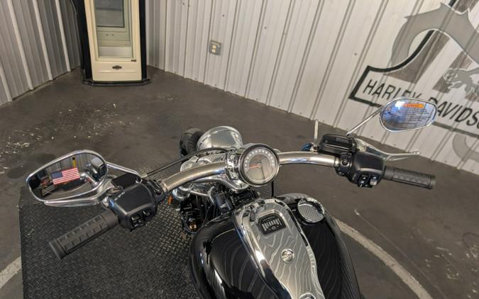2026 Harley-Davidson BREAKOUT