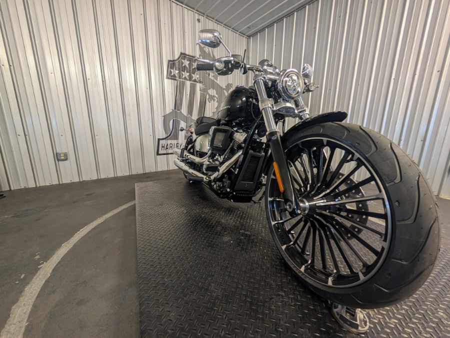 2026 Harley-Davidson BREAKOUT