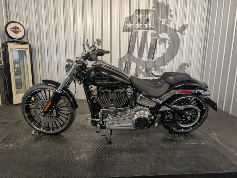 2026 Harley-Davidson BREAKOUT