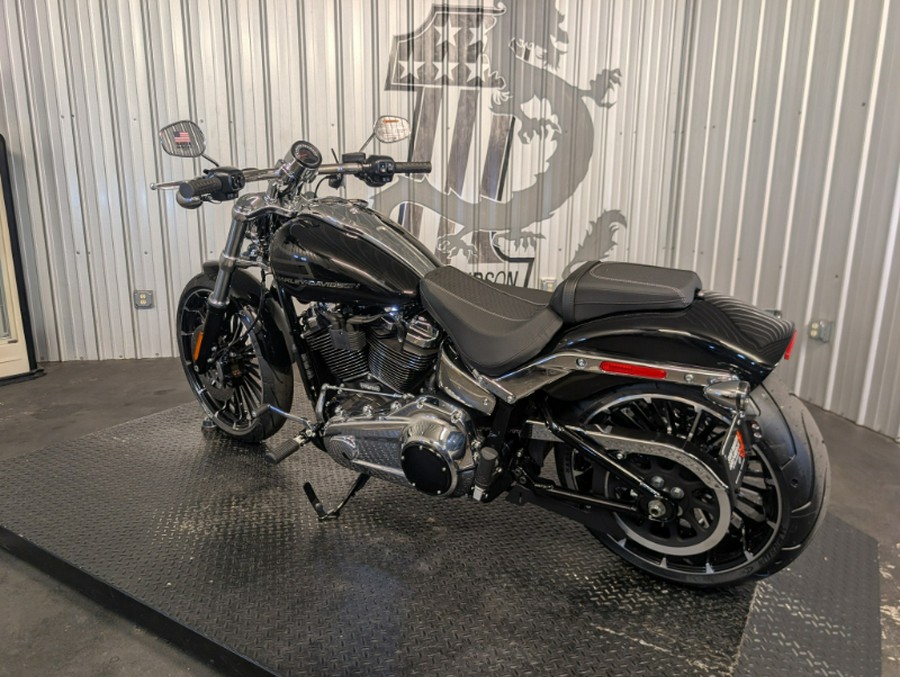 2026 Harley-Davidson BREAKOUT