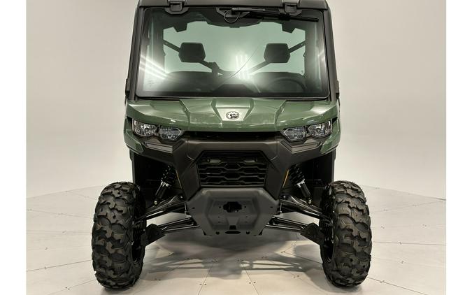 2024 Can-Am Defender DPS CAB HD9