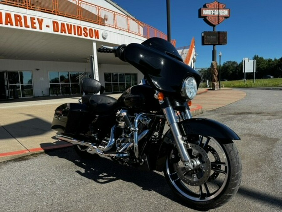 2017 Harley-Davidson Street Glide Special Black