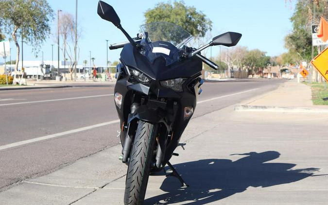 2026 Kawasaki Ninja® 500 Metallic Flat Spark Black
