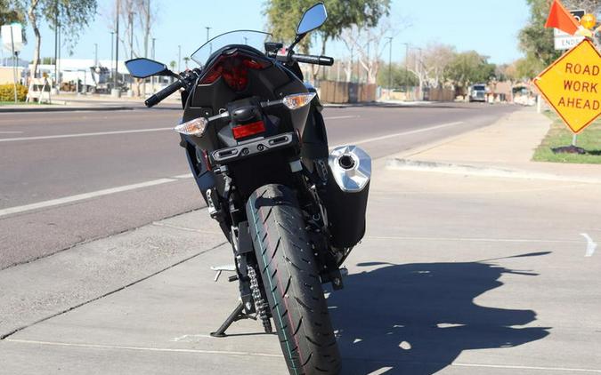 2026 Kawasaki Ninja® 500 Metallic Flat Spark Black