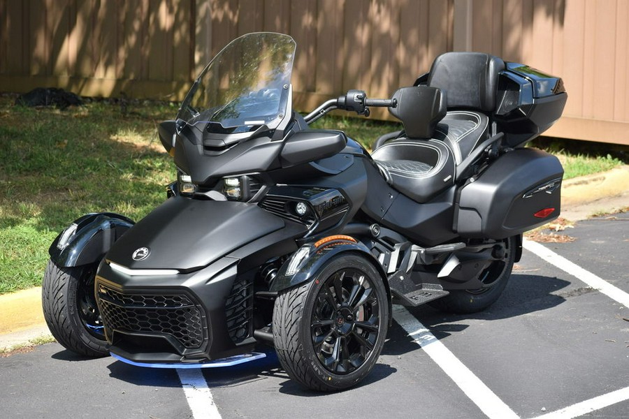 2024 Can-Am® Spyder F3 Limited Dark Wheels