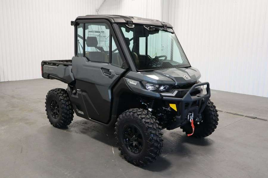 2024 Can-Am® Defender Limited HD10