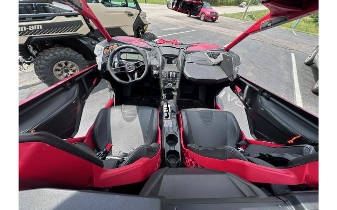 2024 Can-Am Maverick X3 X RS Turbo RR Red&Silver