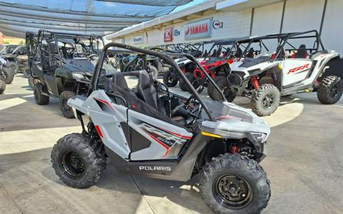 2024 Polaris RZR 200 EFI