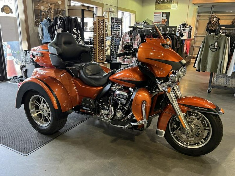 2019 Harley-Davidson® FLHTCUTG - Tri Glide® Ultra