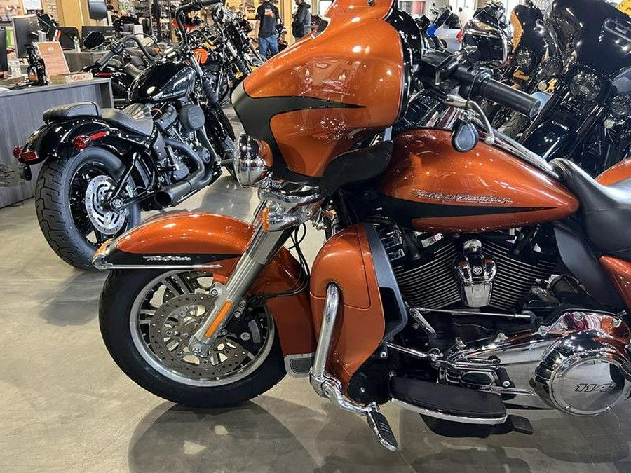 2019 Harley-Davidson® FLHTCUTG - Tri Glide® Ultra