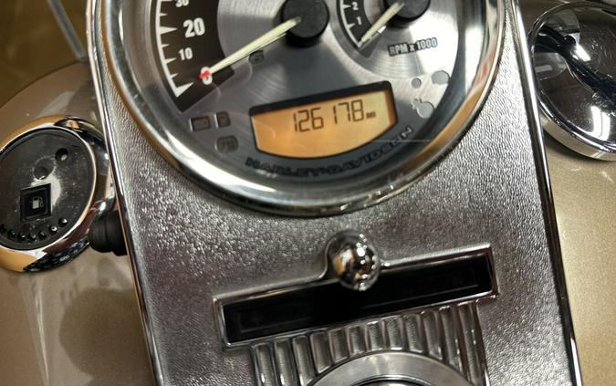 FLHRC 2005 Road King® Classic