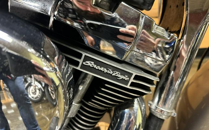 FLHRC 2005 Road King® Classic