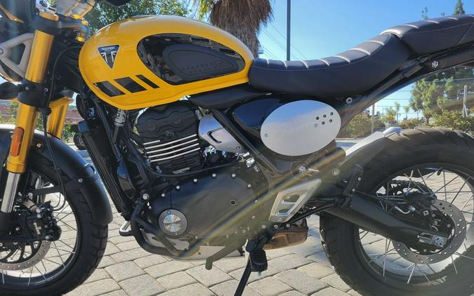 2026 Triumph Scrambler 400 XC Racing Yellow