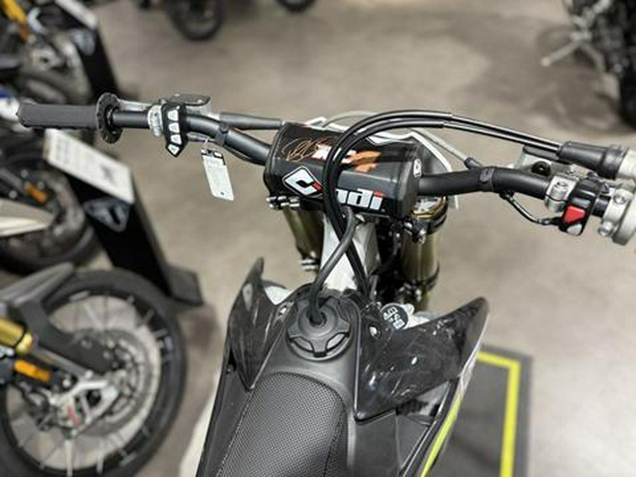 2025 Triumph TF 450-RC Edition