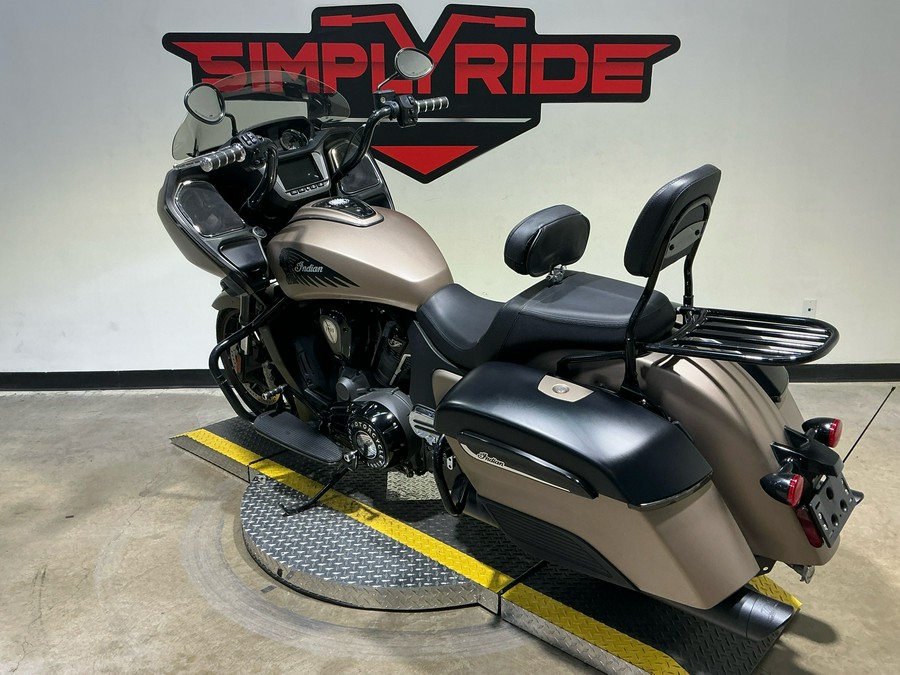 2020 Indian Motorcycle Challenger® Dark Horse®