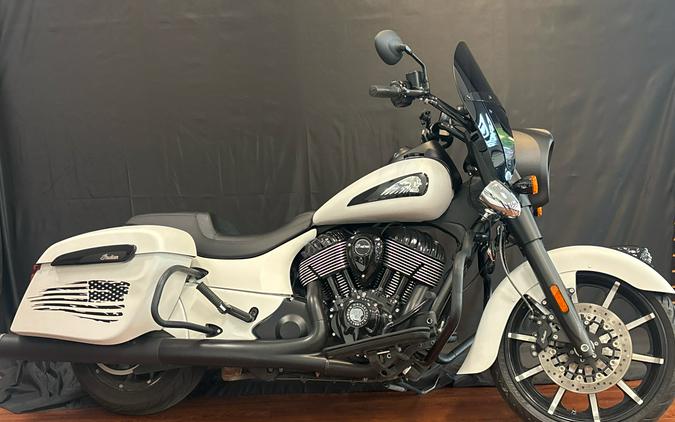 2020 Indian Motorcycle Springfield® Dark Horse®