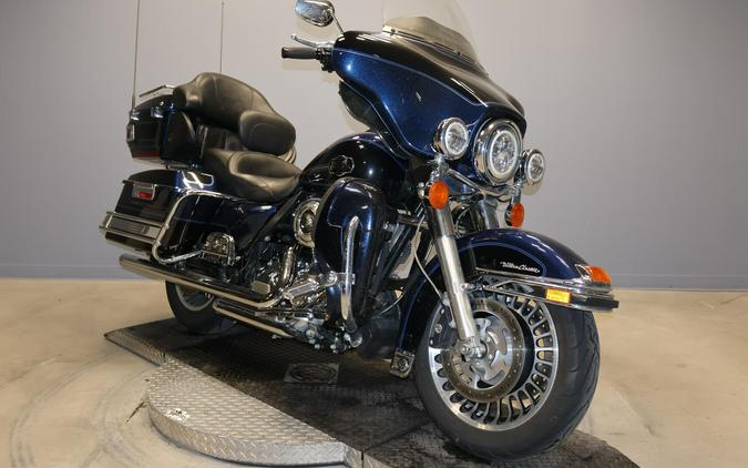 2012 Electra Glide Ultra Classic 103 Big Blue Pearl/Vivid Black