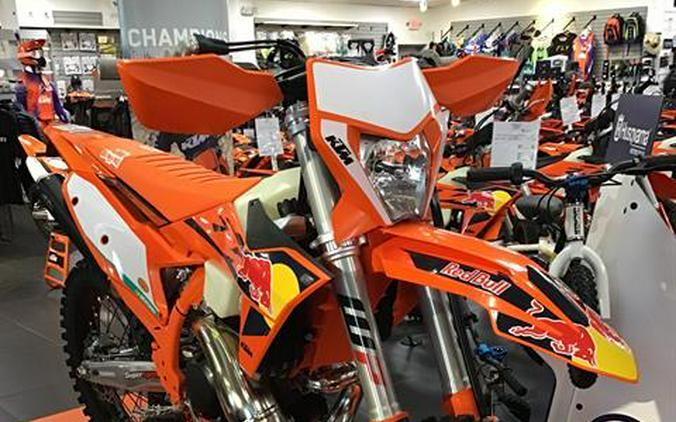 2025 KTM 300 XC-W Champion Edition