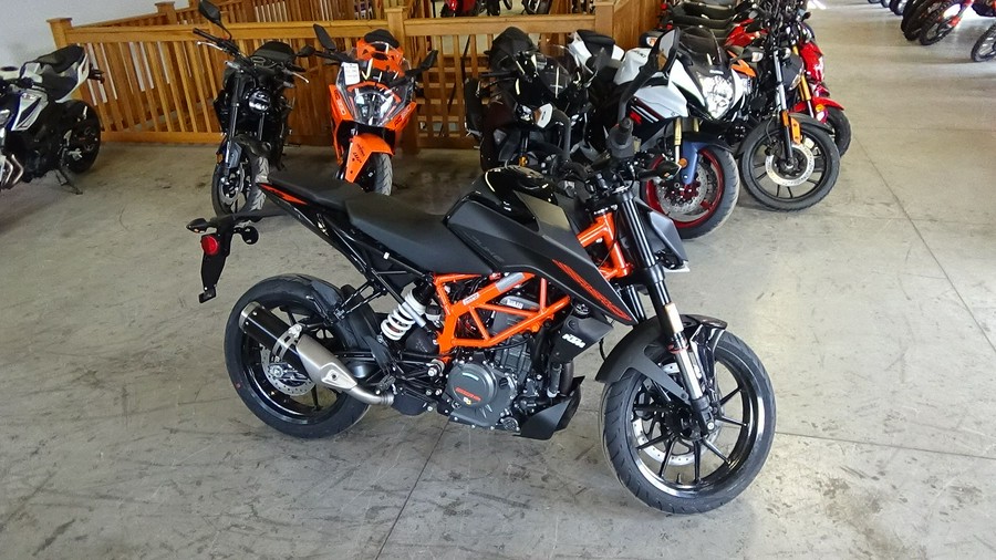 2023 KTM 390 Duke