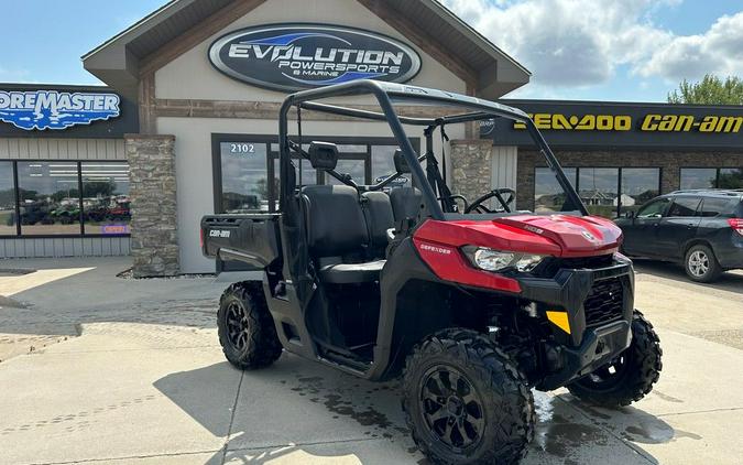 2024 Can-Am® Defender DPS HD9 Fiery Red