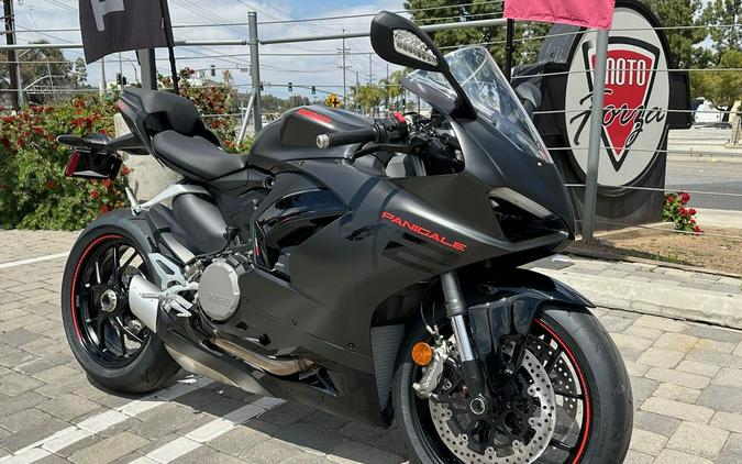 2024 Ducati Panigale V2 Black on Black