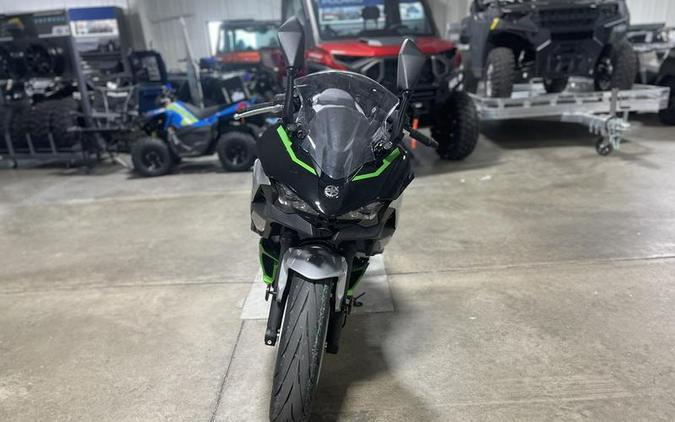 2024 Kawasaki Ninja® 7 Hybrid ABS