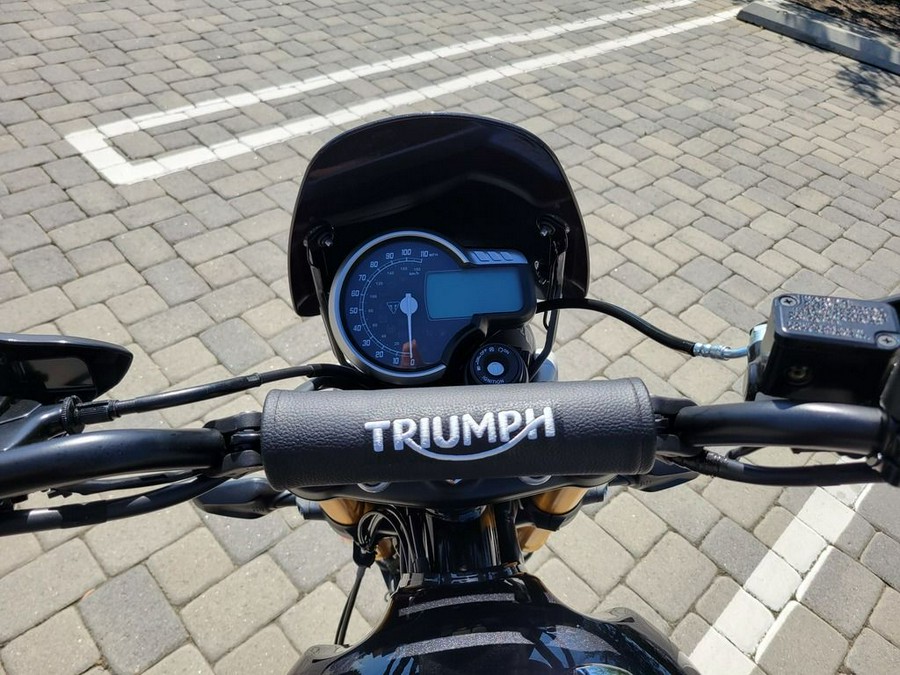 2026 Triumph Scrambler 400 XC Storm Grey
