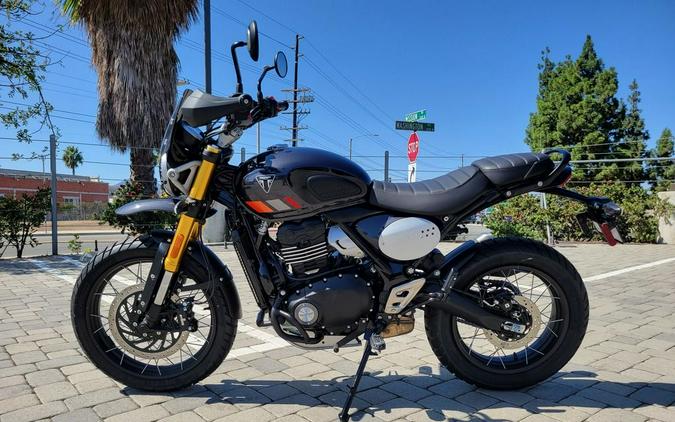 2026 Triumph Scrambler 400 XC Storm Grey