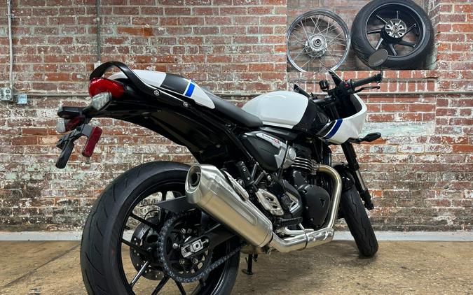 2026 Triumph Thruxton 400