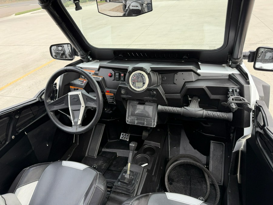 2015 Polaris RZR® XP 1000 EPS