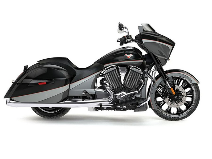 2016 Victory Motorcycles® Magnum® Black Crystal over Super Steel Gray