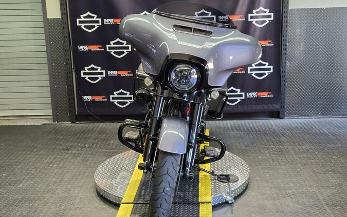 2020 Harley-Davidson CVO Street Glide Smoky Gray & Black Hole