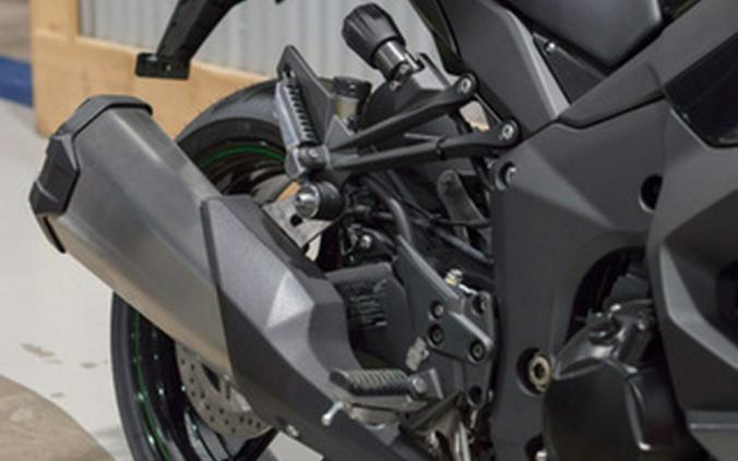 2025 Kawasaki Ninja 1100SX ABS