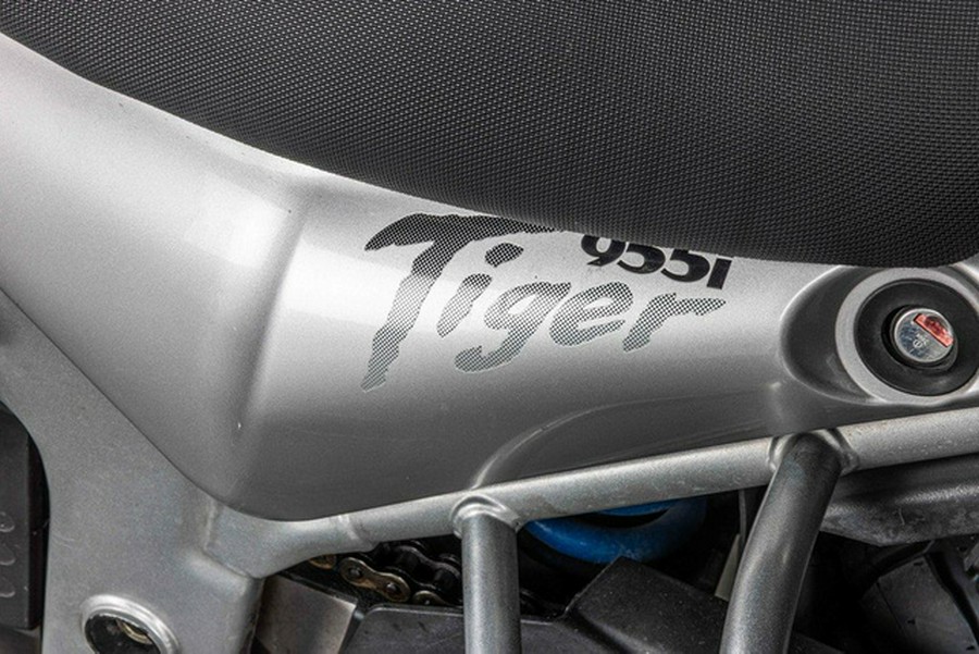 2005 Triumph Tiger Base