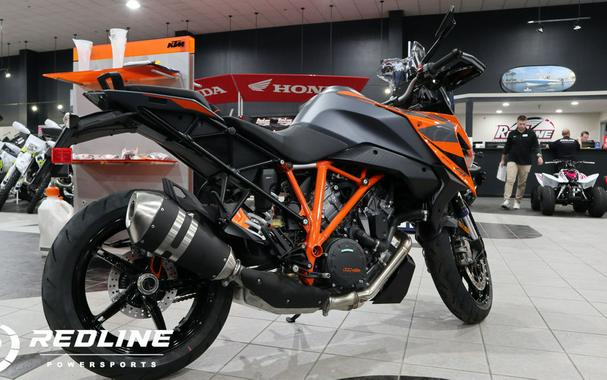 2023 KTM 1290 Super Duke GT