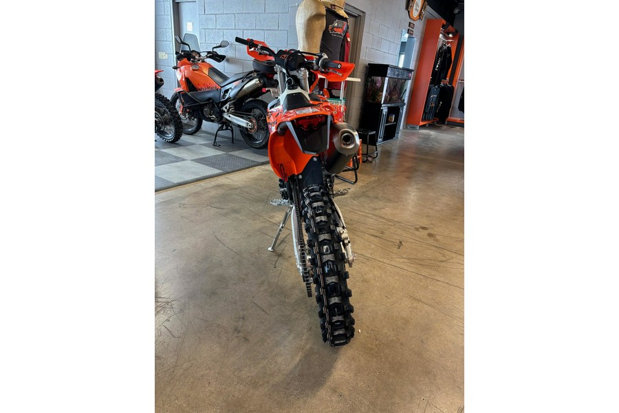 2026 KTM 450 XCF-W