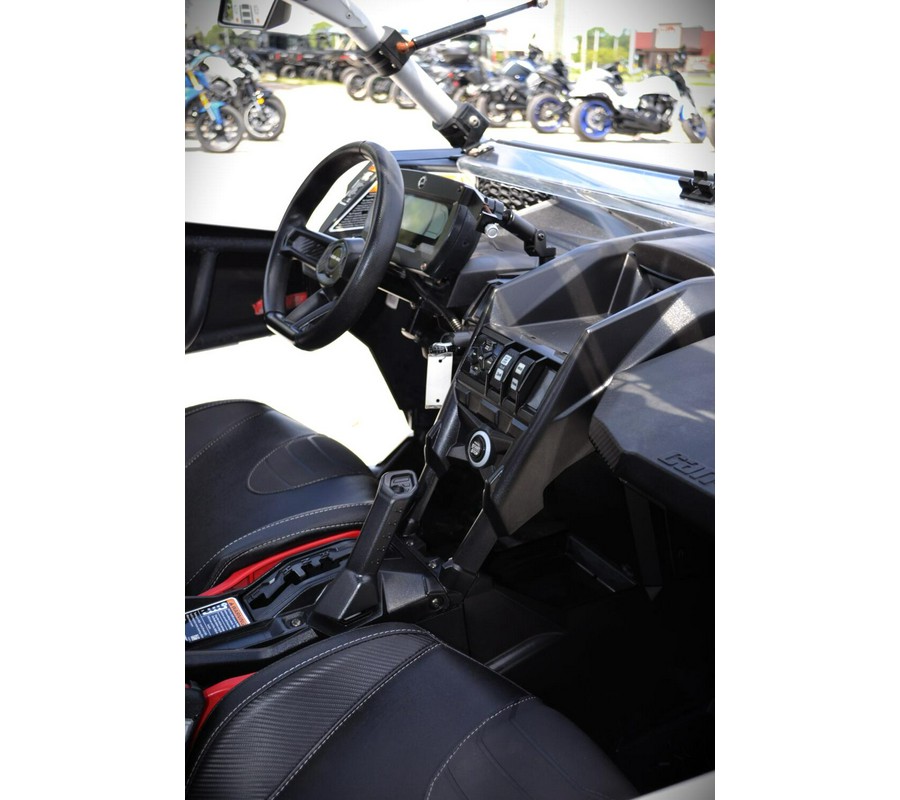 2025 Can-Am Maverick X3 X mr TURBO RR 72 Hyper Silver / Legion Red