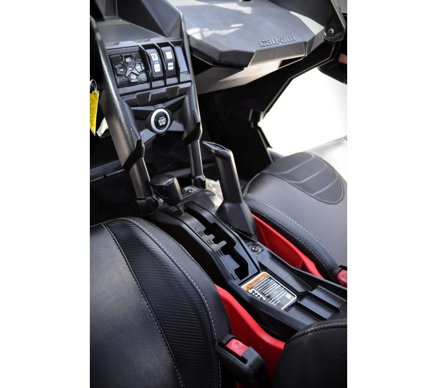 2025 Can-Am Maverick X3 X mr TURBO RR 72 Hyper Silver / Legion Red