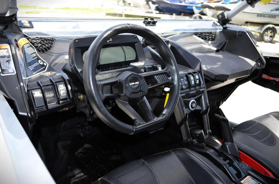 2025 Can-Am Maverick X3 X mr TURBO RR 72 Hyper Silver / Legion Red