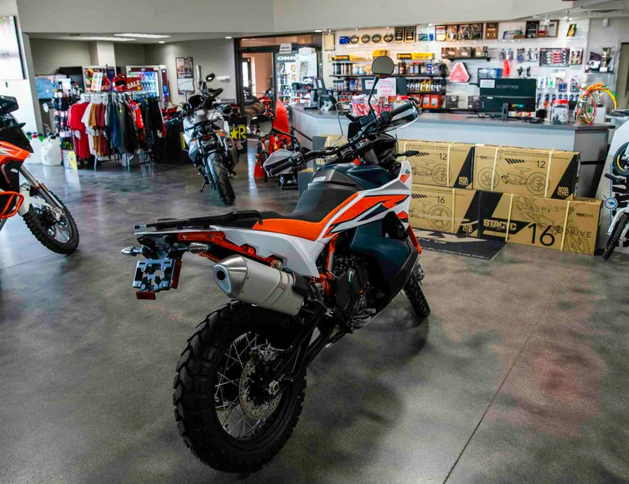 2024 KTM 890 Adventure R