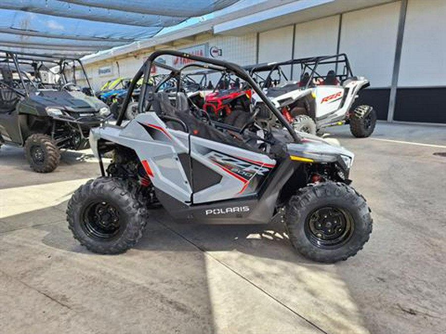 2024 Polaris RZR 200 EFI