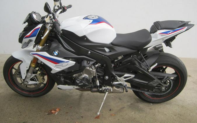 2020 BMW S 1000 R Light White / Racing Blue / Racing Red