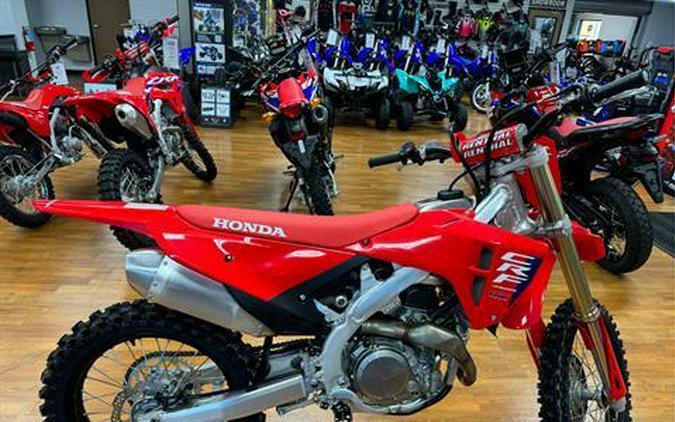 2025 Honda CRF450R Review [First Ride at Ironman Raceway]