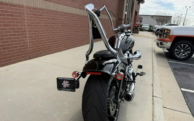 2023 Harley-Davidson® Breakout® Vivid Black