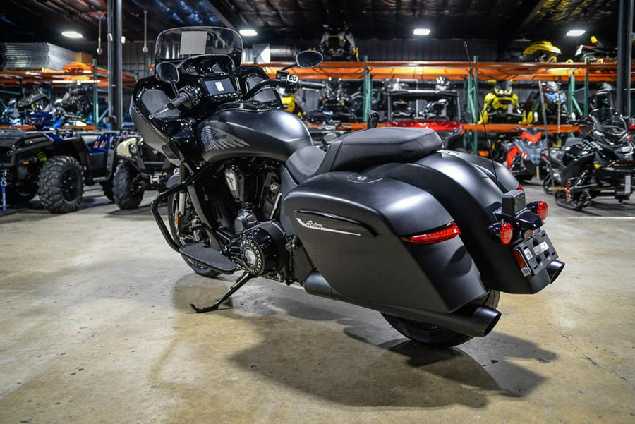 2025 Indian Motorcycle Challenger® Dark Horse® 112