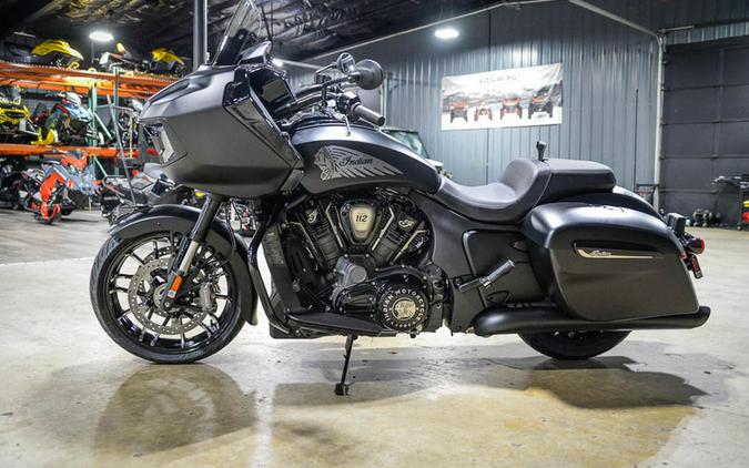 2025 Indian Motorcycle Challenger® Dark Horse® 112