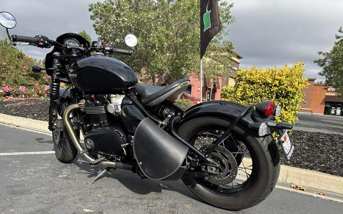 2023 Triumph Bonneville Bobber Jet Black