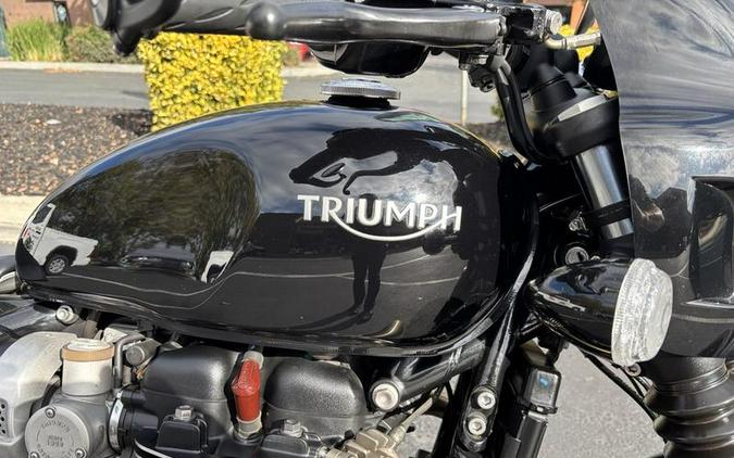 2023 Triumph Bonneville Bobber Jet Black