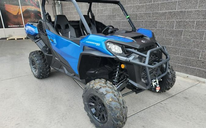 2023 Can-Am® Commander XT 700